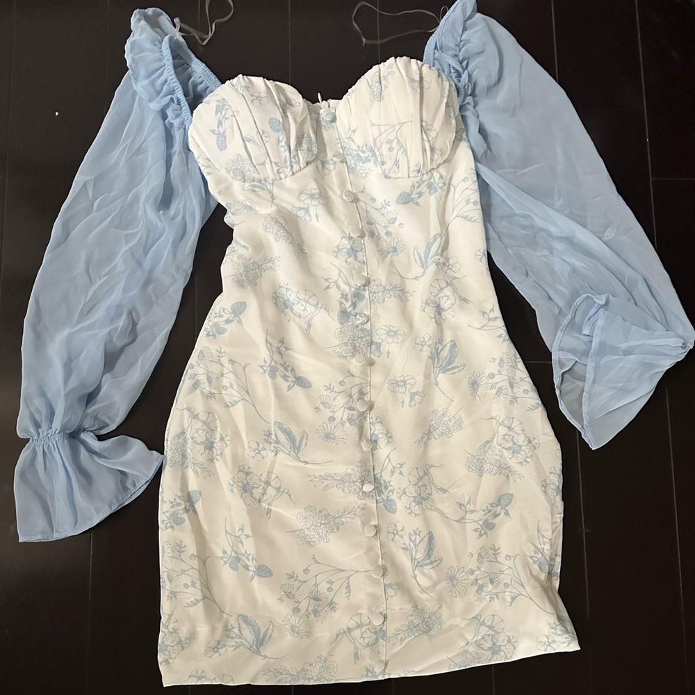 Mini dress